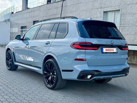 2025 BMW X7 40d I (G07) Рестайлинг, серый, 16850000 рублей, вид 4