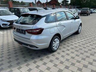 2026 Lada (ВАЗ) Vesta SW I Рестайлинг (NG), серебристый, 1885000 рублей, вид 4