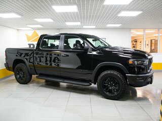 2026 Ram 1500 Crew Cab V Рестайлинг, чёрный, 10499000 рублей, вид 3