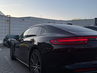 2018 Porsche Panamera 4 II, чёрный, 9900000 рублей, вид 4