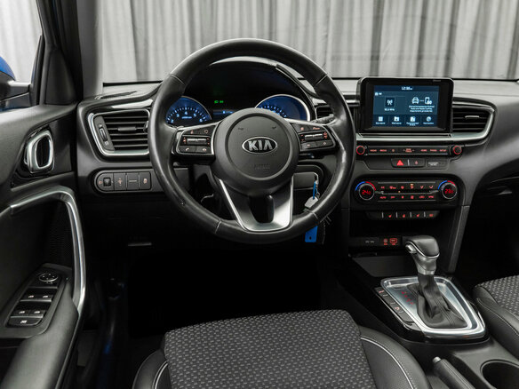 2018 Kia Ceed III, синий, 1790000 рублей - вид 6