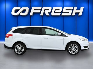 2017 Ford Focus III Рестайлинг, белый, 1190000 рублей, вид 3