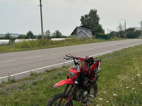 2023 Regulmoto Seven Medalist Pro, красный, 86000 рублей, вид 1