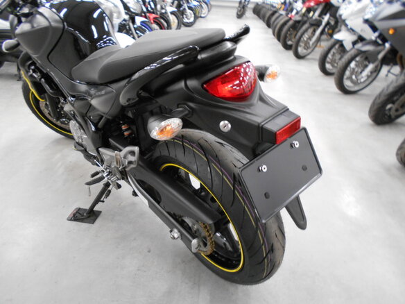 2014 Suzuki SFV 650 Gladius, чёрный, 430000 рублей - вид 13