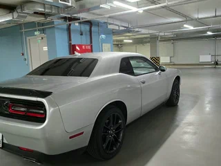 2021 Dodge Challenger III Рестайлинг 2, серый, 3500000 рублей, вид 5