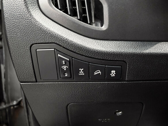 2013 Kia Sportage III, серый, 1150000 рублей - вид 15