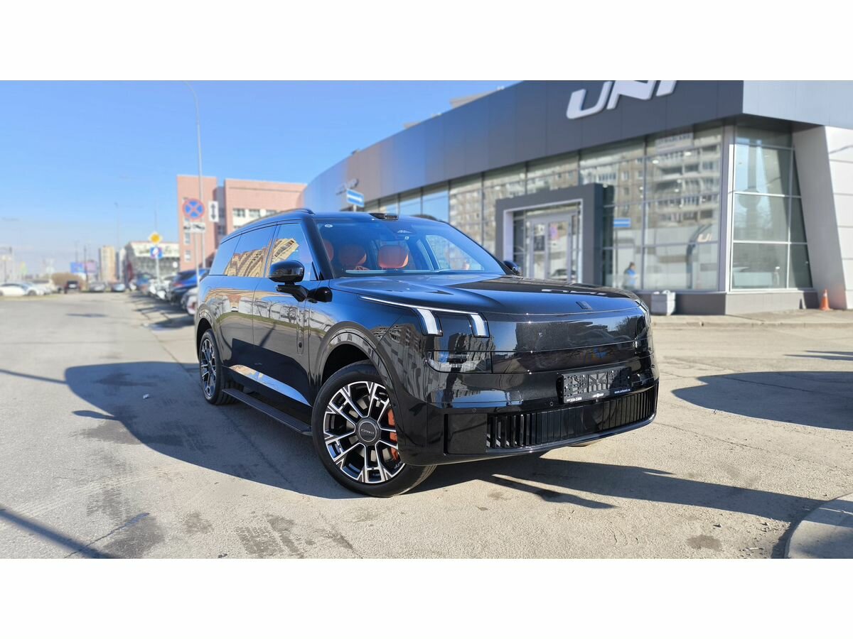 Открыть фотографии: Lynk & Co 900