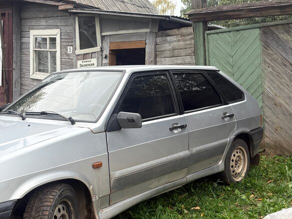 2004 Lada (ВАЗ) 2114, серебристый, 95000 рублей - вид 2