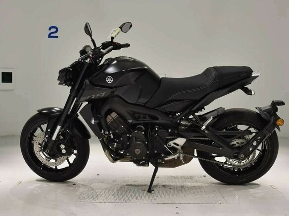 2017 Yamaha MT-09 (FZ-09), чёрный, 1100000 рублей - вид 2