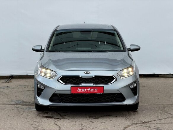 2020 Kia Ceed III, серый, 1670000 рублей - вид 2