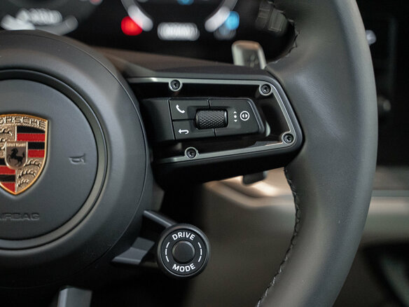 2024 Porsche Cayenne III Рестайлинг, синий - вид 16