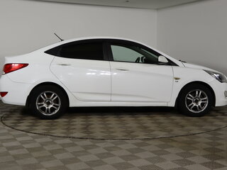 2016 Hyundai Solaris I Рестайлинг, белый, 1069990 рублей, вид 4