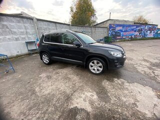 2012 Volkswagen Tiguan I Рестайлинг, чёрный, 1479000 рублей, вид 4