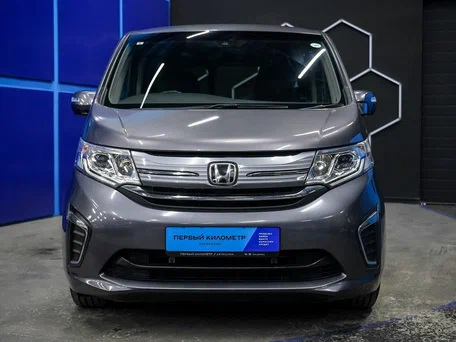 2017 Honda Stepwgn V, серый, 1800000 рублей, вид 4