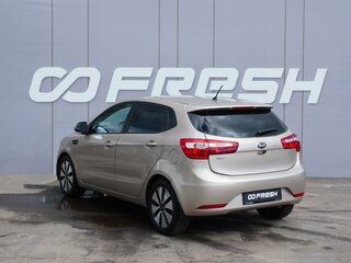 2014 Kia Rio 6-speed III, бежевый, 929000 рублей, вид 4