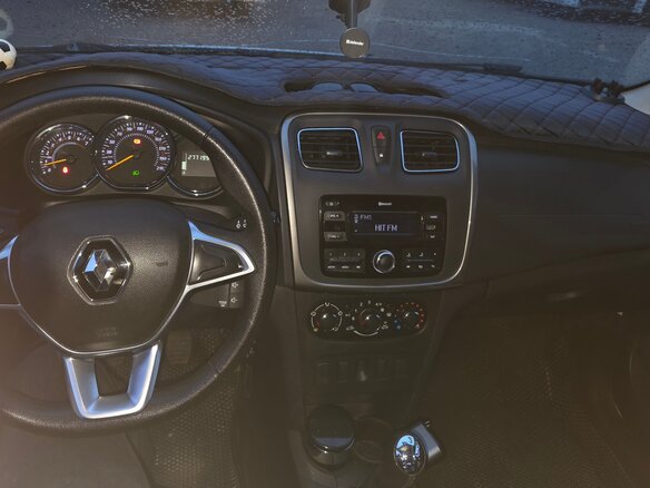 2019 Renault Logan Stepway II Рестайлинг, белый, 820000 рублей - вид 6