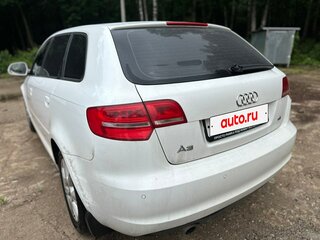 2010 Audi A3 II (8P) Рестайлинг 2, белый, 560000 рублей, вид 4