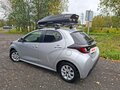 2021 Toyota Yaris IV, серебристый, 1100000 рублей - вид 3