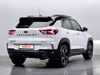 2022 Chevrolet TrailBlazer III, белый, 2390000 рублей, вид 2