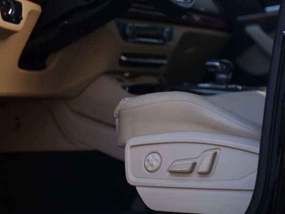2021 Audi Q5 45 TFSI II (FY) Рестайлинг, чёрный, 3999000 рублей - вид 22