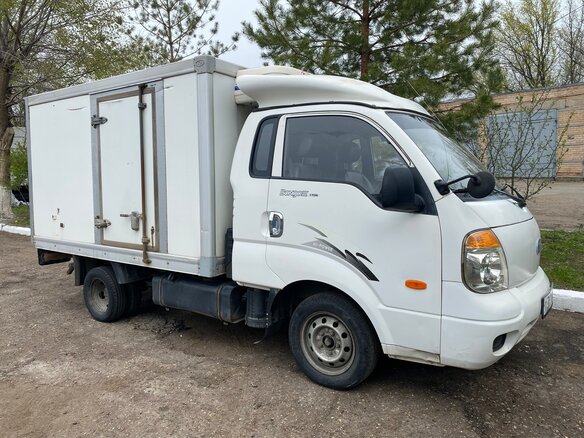 2008 Kia Bongo, белый, 830000 рублей - вид 2