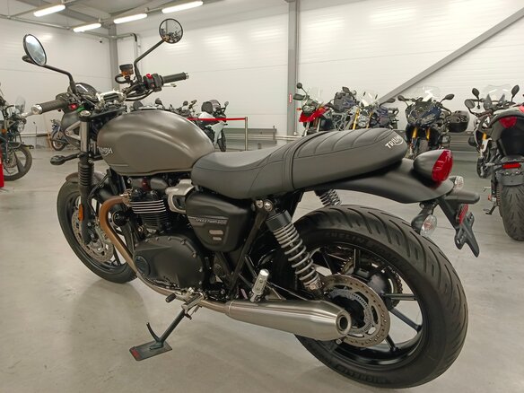 2023 Triumph Speed Twin, зелёный - вид 5