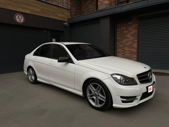 2013 Mercedes-Benz C-Класс 180 III (W204) Рестайлинг, белый - вид 3