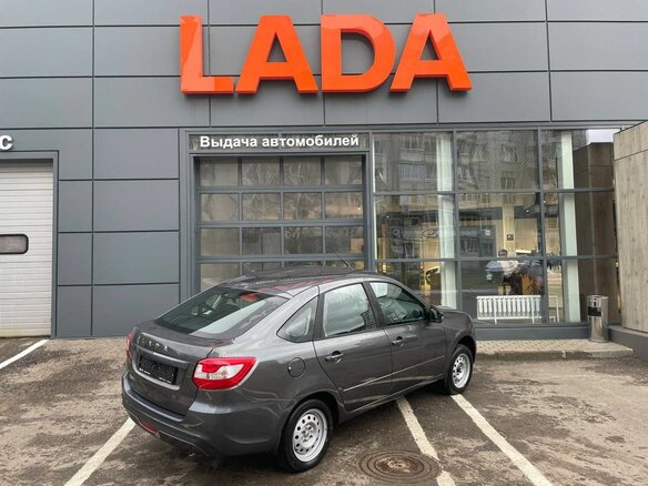 2026 Lada (ВАЗ) Granta I Рестайлинг, серый, 1151000 рублей - вид 2
