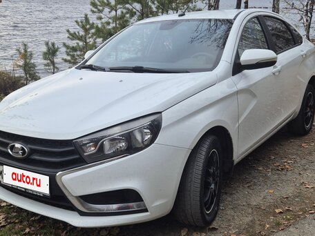 2015 Lada (ВАЗ) Vesta I, белый, 620000 рублей, вид 2