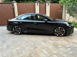 2021 Audi S3 IV (8Y), чёрный, 4999999 рублей, вид 3