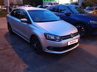2013 Volkswagen Polo V, серебристый, 750000 рублей, вид 3