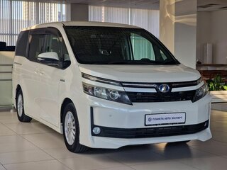 2014 Toyota Voxy III (R80), белый, 1550000 рублей, вид 3