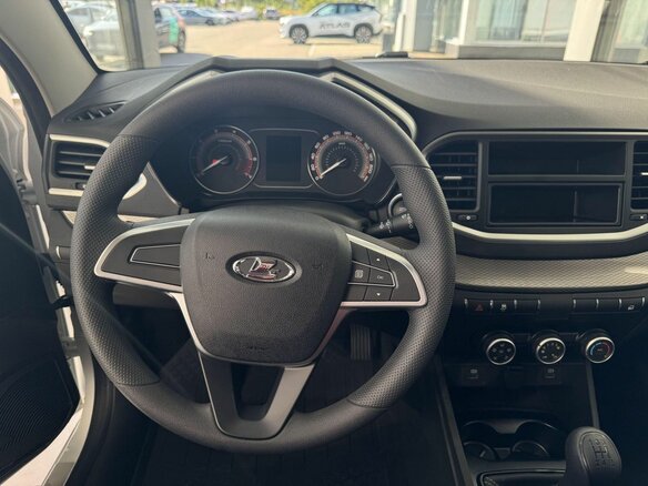 2026 Lada (ВАЗ) Vesta SW I Рестайлинг (NG), белый - вид 9
