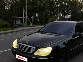 2000 Mercedes-Benz S-Класс 500 Long IV (W220), чёрный, 700000 рублей, вид 1