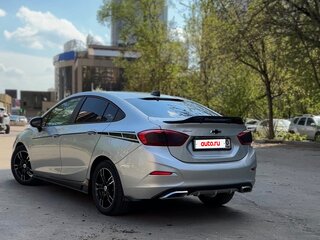 2018 Chevrolet Cruze II, серебристый, 1200000 рублей, вид 4
