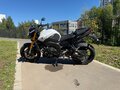 2013 Yamaha FZ8, белый, 500000 рублей