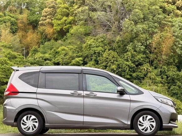 2022 Honda Freed II Рестайлинг, серый - вид 5