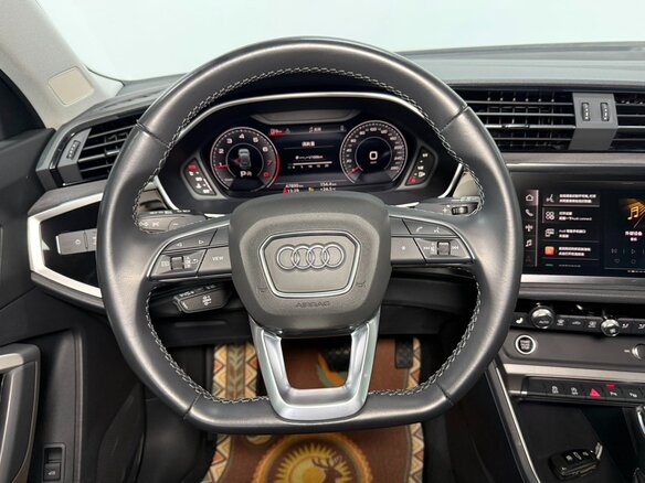2023 Audi Q3 35 TFSI II (F3), серый, 2829000 рублей - вид 11