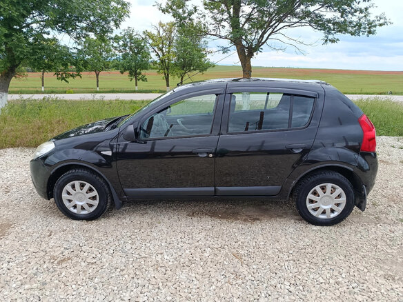 2013 Renault Sandero I, чёрный, 630000 рублей - вид 7