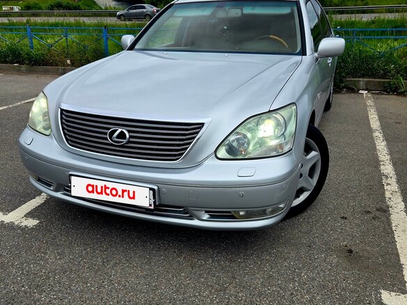 2005 Lexus LS 430 III Рестайлинг, серебристый, 1000000 рублей - вид 1