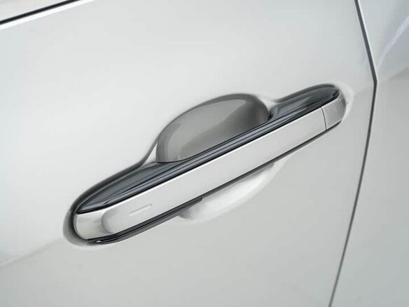 2023 Lexus NX 250 II, серебристый, 6100000 рублей - вид 16