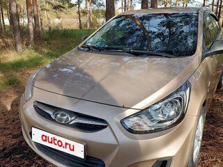 2013 Hyundai Solaris I, бежевый, 557000 рублей, вид 2