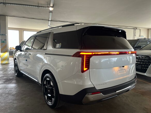 2025 Kia Carnival IV Рестайлинг, белый, 5495000 рублей - вид 25