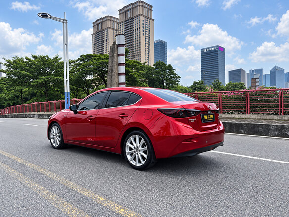 2021 Mazda 3 IV (BP), красный, 1250000 рублей - вид 5