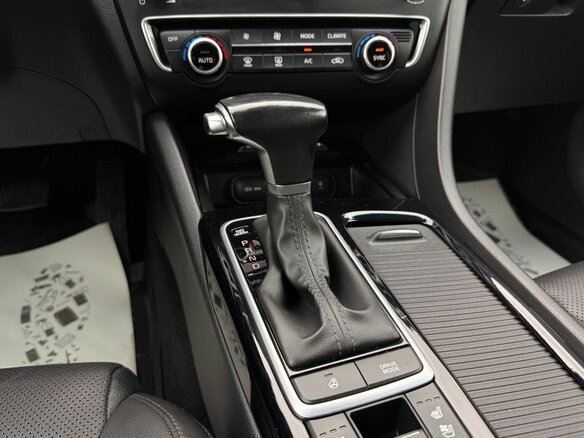 2019 Kia Optima IV Рестайлинг, белый, 2165000 рублей - вид 23