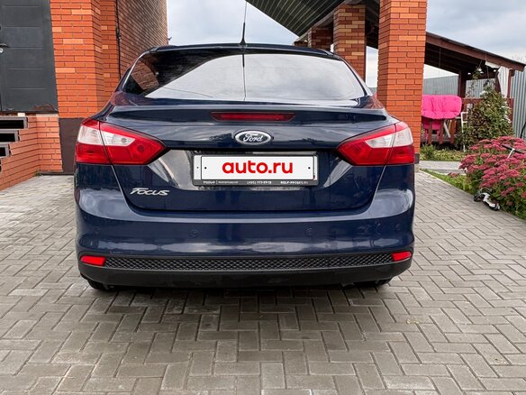 2011 Ford Focus III, синий - вид 1