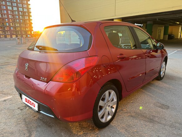 2010 Peugeot 308 I, красный, 399000 рублей - вид 11
