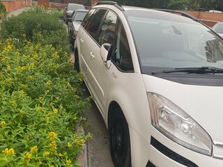 2011 Citroen C4 Picasso Grand I, белый, 680000 рублей, вид 1