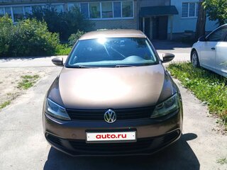 2013 Volkswagen Jetta VI, коричневый, 950000 рублей, вид 2