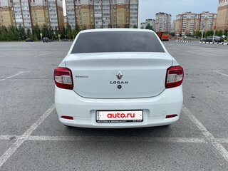 2015 Renault Logan II, белый, 470000 рублей, вид 3